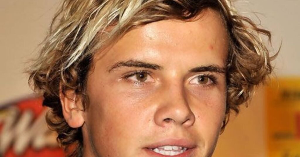 Surfer Hairstyle