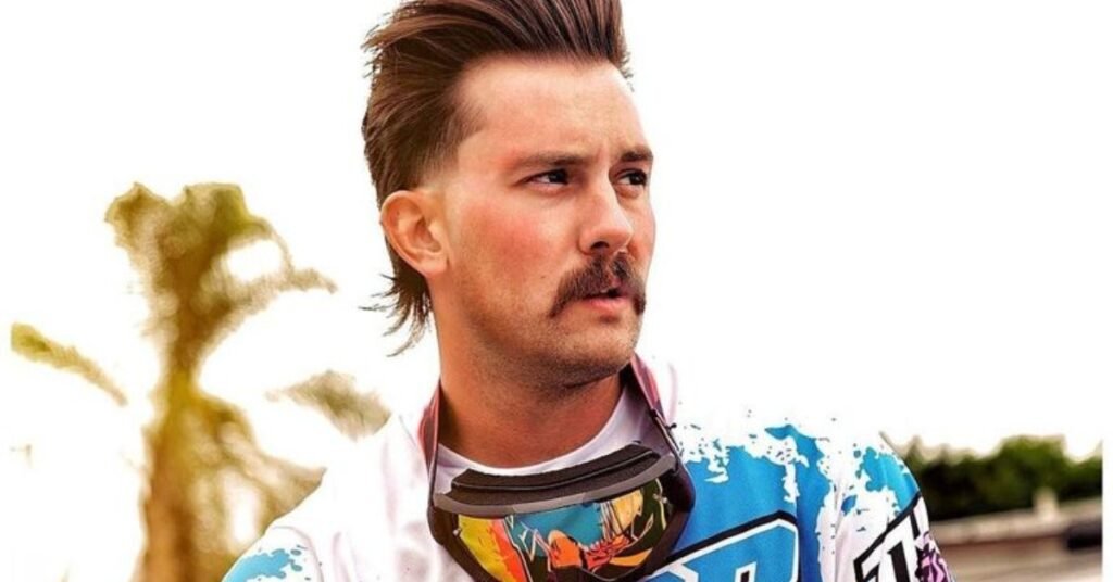 modern mullet haircut for men